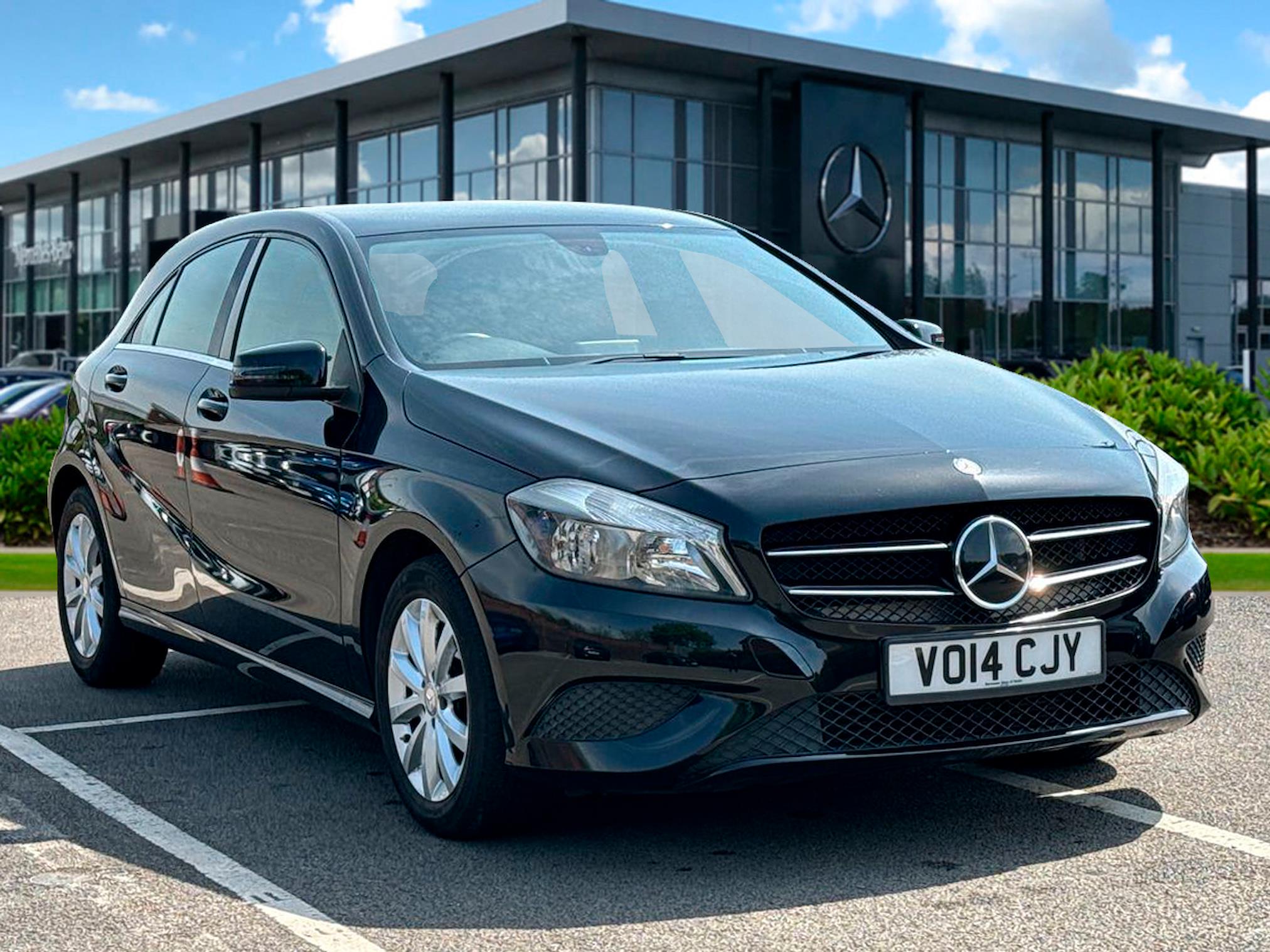 Used MERCEDES-BENZ A CLASS A180 Blueefficiency Se 5Dr 2013