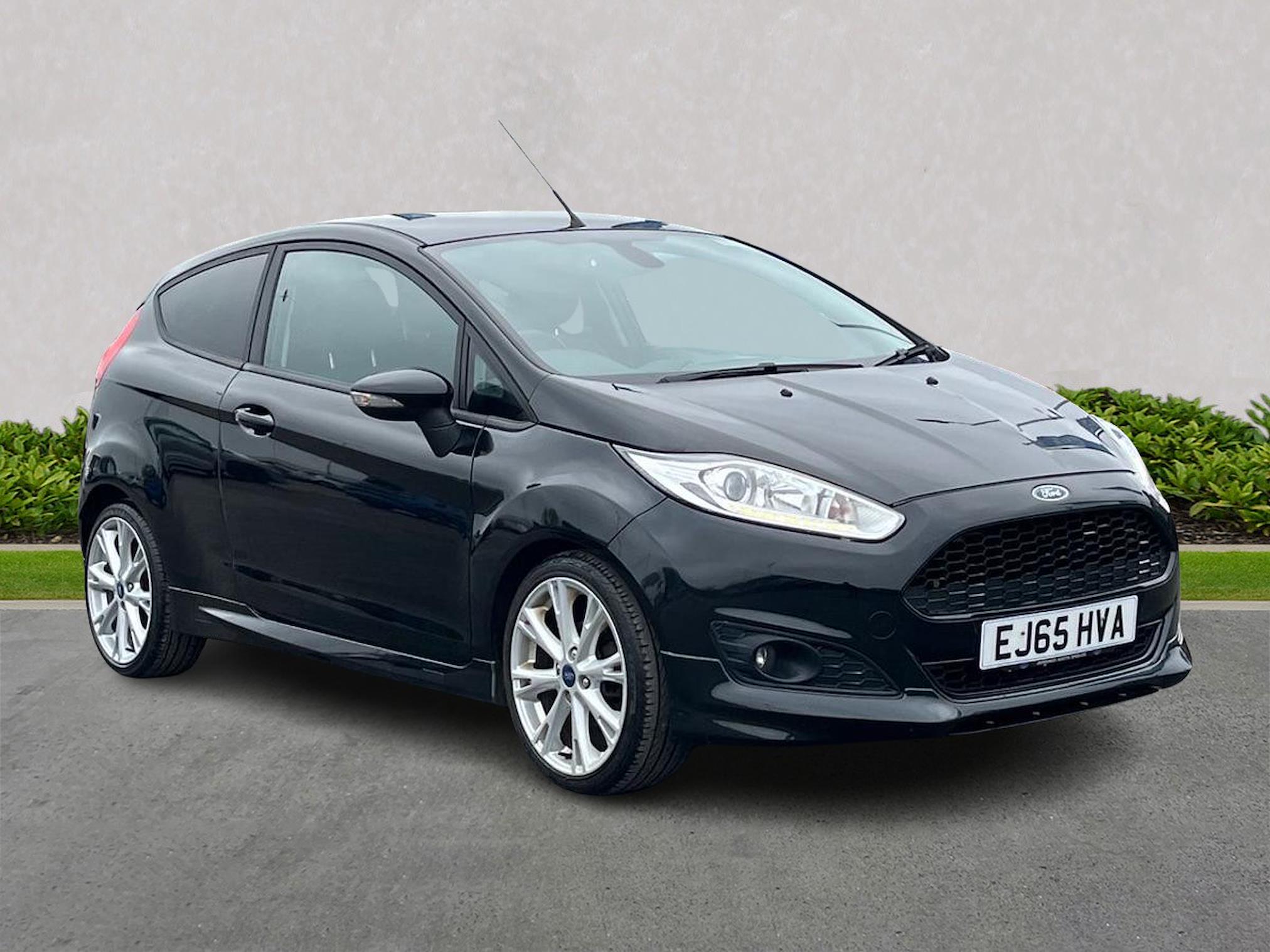 Used FORD FIESTA 1.5 Tdci Zetec S 3Dr 2015